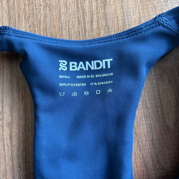 Bandit Stamina Race Crop - Picture 3 of 3